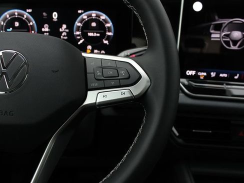 New 2026 Volkswagen Tiguan SE AWD/4WD image 13