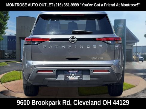 Used 2023 Nissan Pathfinder SV AWD/4WD image 6