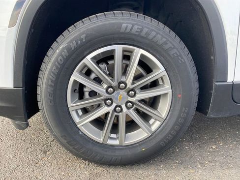 Certified 2023 Chevrolet Traverse LT w/ LPO, Floor Liner Package image 22