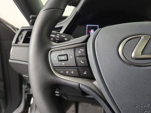 Certified 2025 Lexus ES 300h F Sport image 24