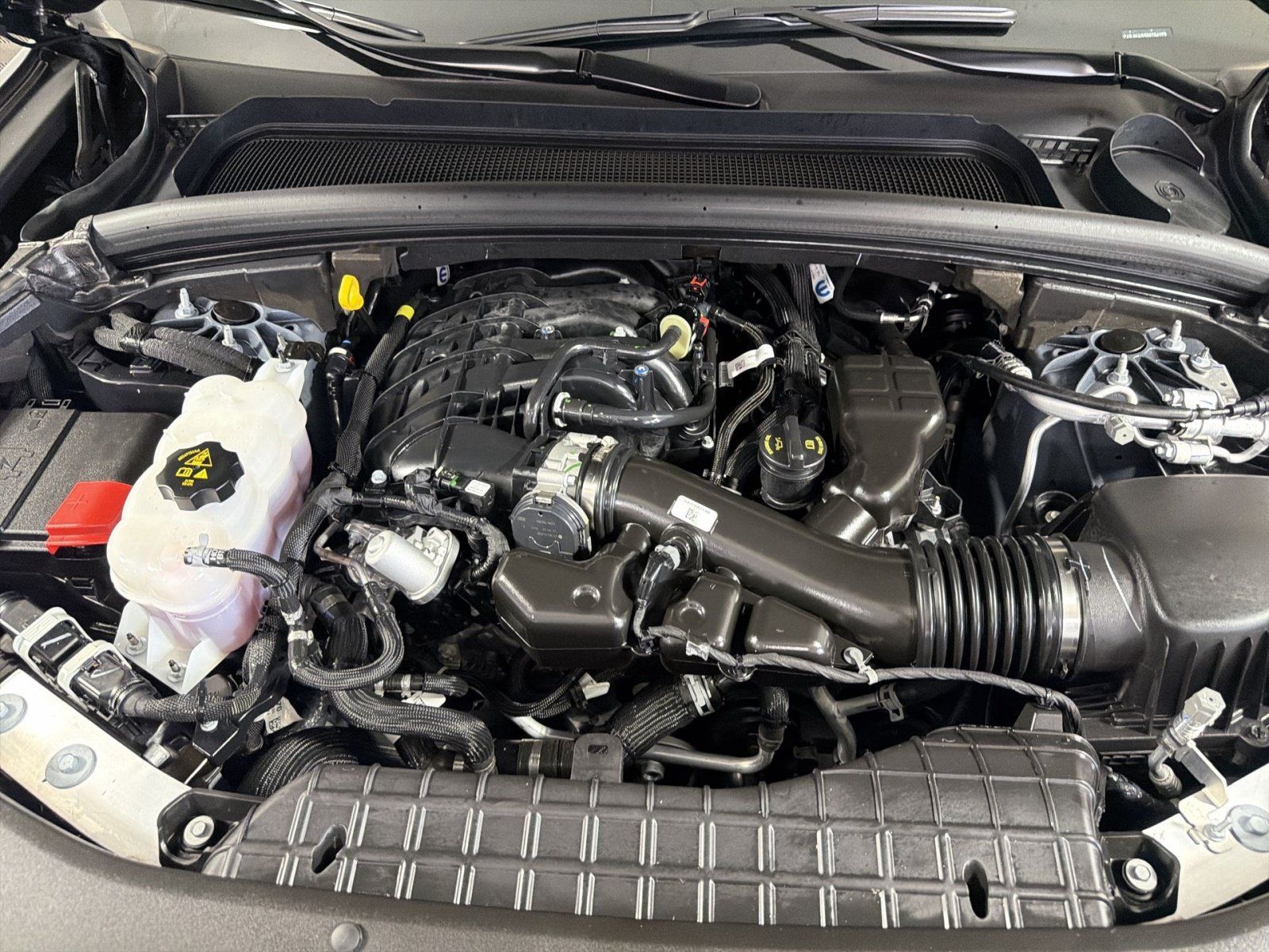Used 2025 Jeep Grand Cherokee 4WD image 27
