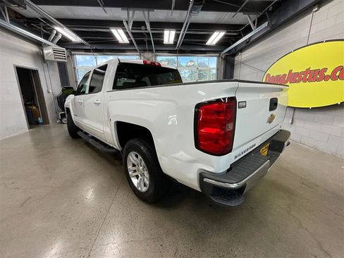 Used 2015 Chevrolet Silverado 1500 LT RWD image 3