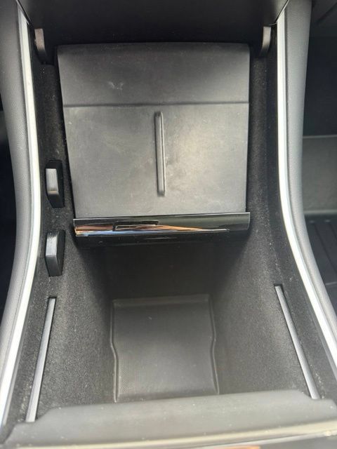 Used 2020 Tesla Model Y Long Range AWD/4WD image 24