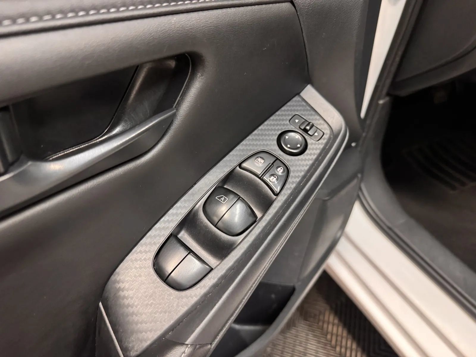 Used 2024 Nissan Sentra S FWD image 26