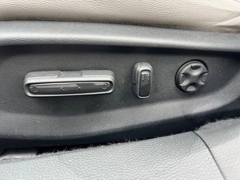 Used 2019 Honda Accord Touring image 31