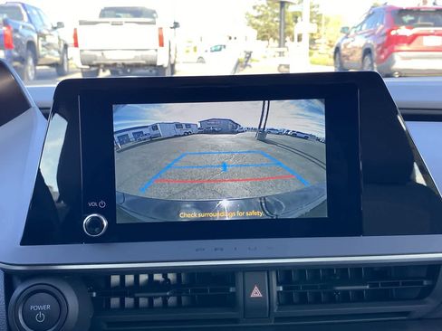 New 2026 Toyota Prius LE image 17