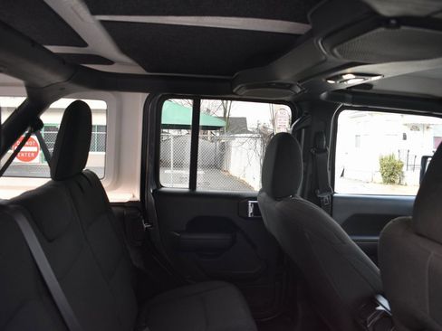 Used 2023 Jeep Wrangler Willys image 26