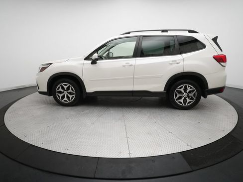 Used 2020 Subaru Forester Premium AWD/4WD image 24