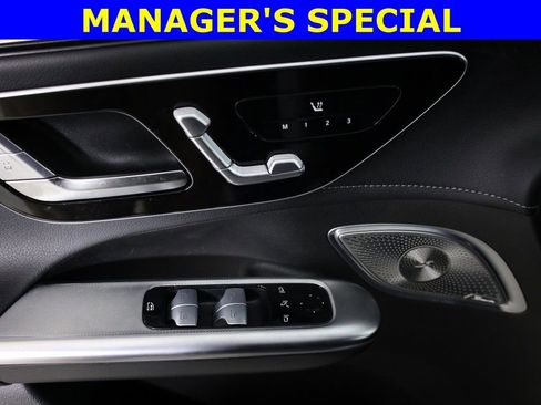 Used 2023 Mercedes-Benz EQE 500 4MATIC SUV image 10