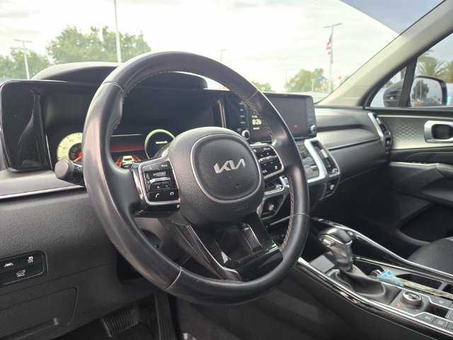 Certified 2023 Kia Sorento SX AWD/4WD image 14