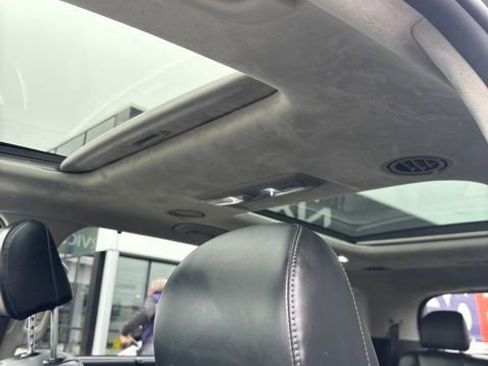 Used 2021 Kia Telluride SX w/ SX Prestige Package image 13