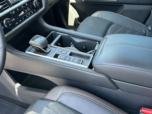 Certified 2025 Nissan Pathfinder Platinum w/ Cargo Package image 23