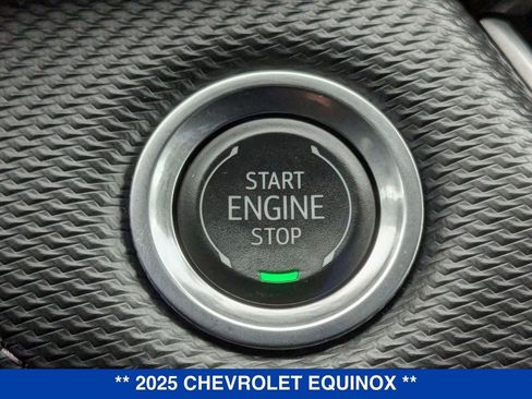 Used 2025 Chevrolet Equinox LT image 28