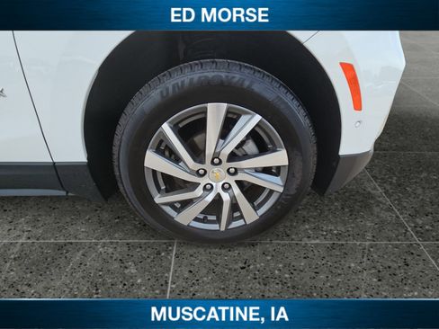 Used 2022 Chevrolet Equinox Premier image 12