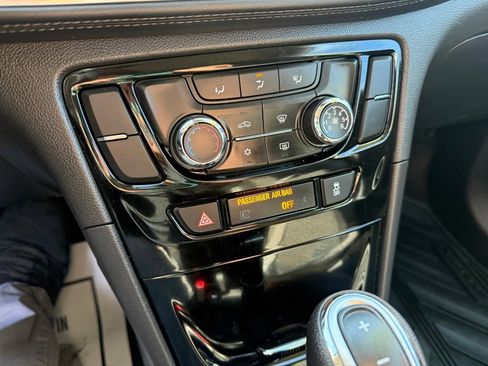 Used 2022 Buick Encore Preferred w/ Safety Package AWD/4WD image 26