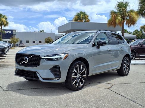 Certified 2024 Volvo XC60 B5 Plus w/ Protection Package Premier AWD/4WD image 3