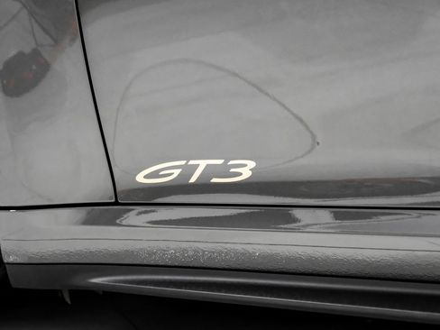 Used 2022 Porsche 911 GT3 image 39