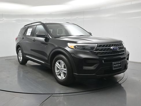 Certified 2022 Ford Explorer XLT RWD image 43