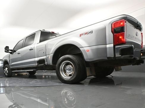 Used 2024 Ford F350 Lariat image 31