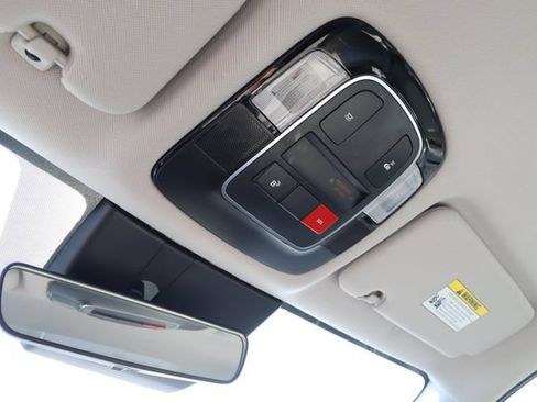 Used 2025 Hyundai Sonata SEL FWD image 35