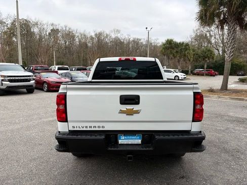 Used 2018 Chevrolet Silverado 1500 W/T w/ Trailering Package image 4