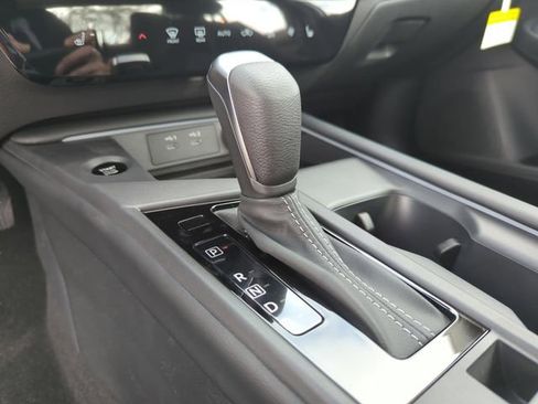 New 2026 Nissan Sentra SV FWD image 37