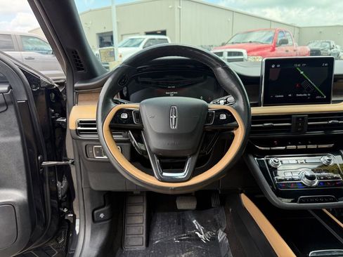 Used 2022 Lincoln Corsair Reserve w/ Equipment Group 201A AWD/4WD image 15
