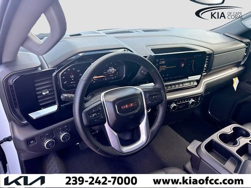 Used 2026 GMC Sierra 1500 SLT AWD/4WD image 23