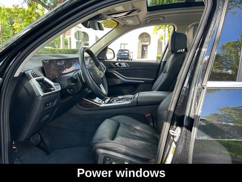 Used 2024 BMW X7 xDrive40i image 16