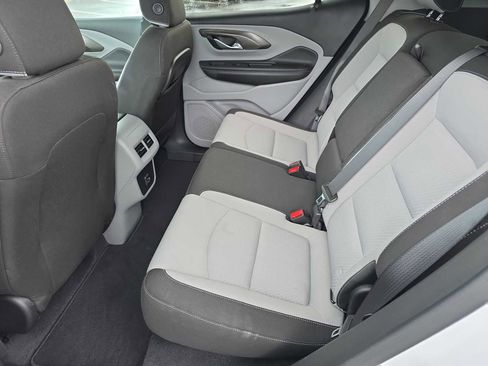 Used 2023 GMC Terrain SLE w/ Driver Convenience Package image 22