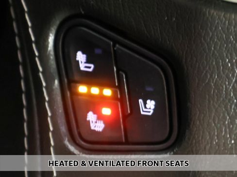 Used 2019 GMC Yukon Denali w/ Open Road Package image 11