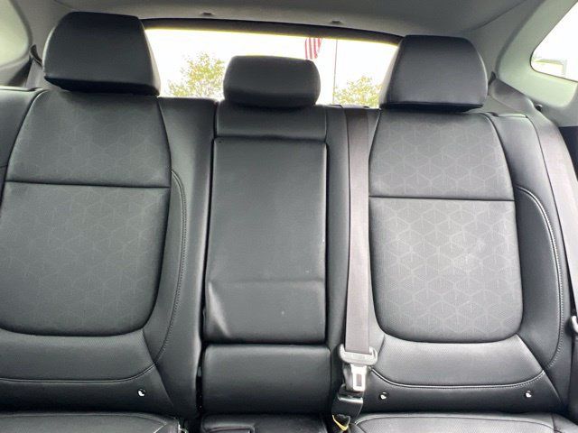 Certified 2025 Kia Seltos EX w/ EX Sunroof Package FWD image 29