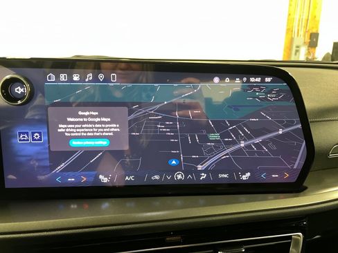 New 2026 Chevrolet Traverse LT w/ Driver Confidence Package image 9