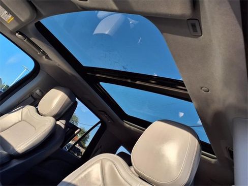 Used 2020 Lincoln Navigator Reserve w/ Luxury Package image 7