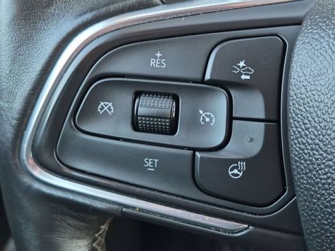 Used 2021 Buick Encore GX Essence AWD/4WD image 18
