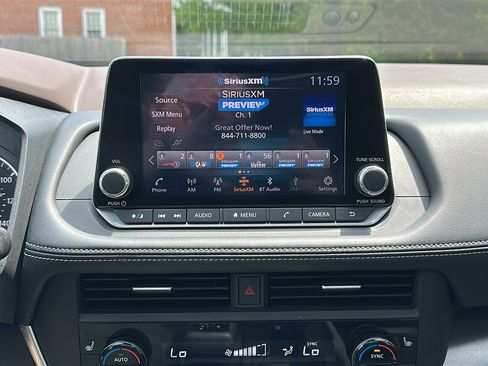 Certified 2023 Nissan Rogue SV w/ SV Premium B Package AWD/4WD image 18