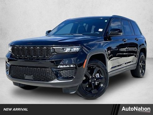 Used 2024 Jeep Grand Cherokee Limited w/ Black Appearance Package image 1