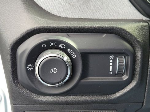 Used 2024 Jeep Wrangler Sport S image 15