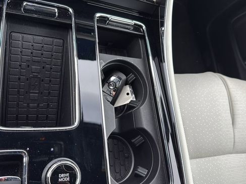 Used 2025 Lincoln Aviator Black Label image 24