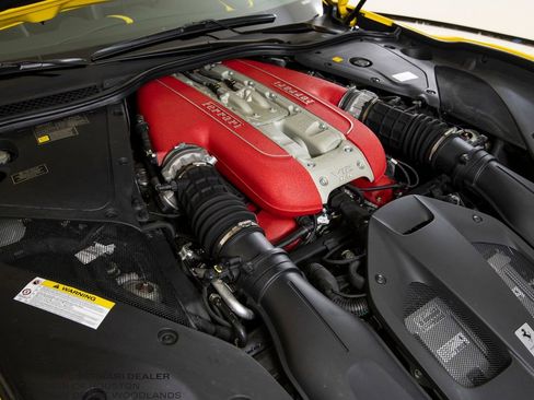 Used 2019 Ferrari 812 Superfast RWD image 29