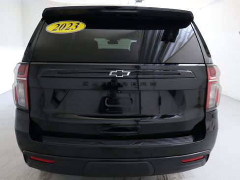 Used 2023 Chevrolet Suburban Z71 w/ Luxury Package image 8