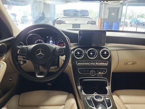 Used 2018 Mercedes-Benz C 300 C 300 image 4