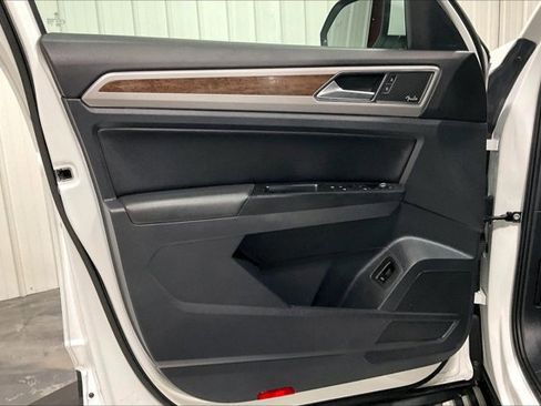Used 2019 Volkswagen Atlas SEL Premium image 23