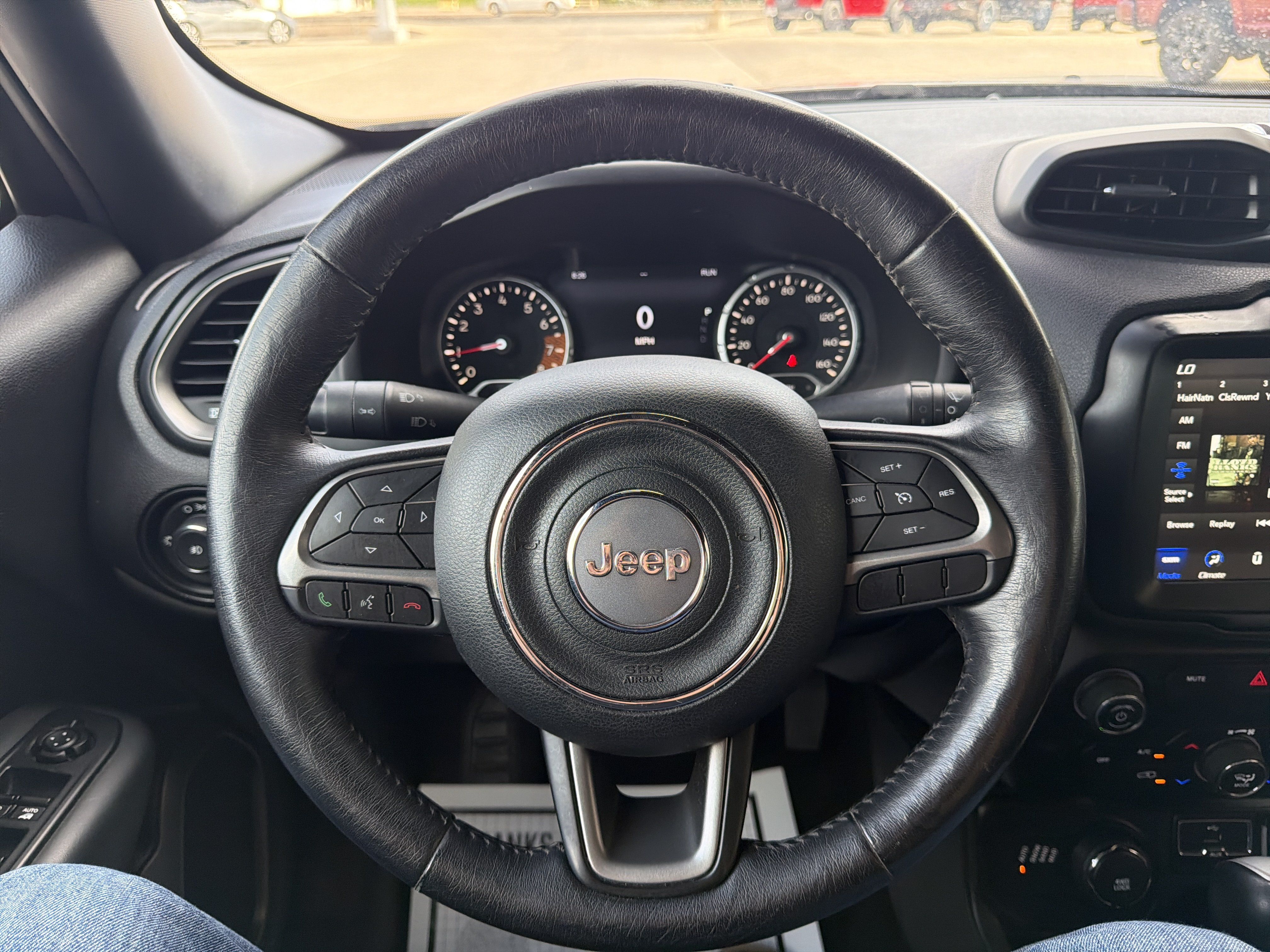 Used 2020 Jeep Renegade Altitude AWD/4WD image 16