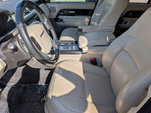Used 2018 Land Rover Range Rover HSE AWD/4WD image 12