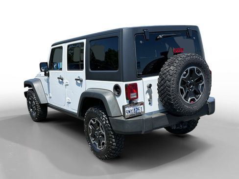 Used 2012 Jeep Wrangler Unlimited Rubicon w/ Connectivity Group AWD/4WD image 3