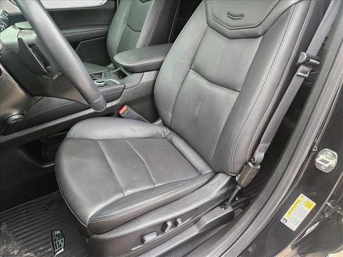 Used 2024 Cadillac XT6 Premium Luxury w/ Technology Package image 16