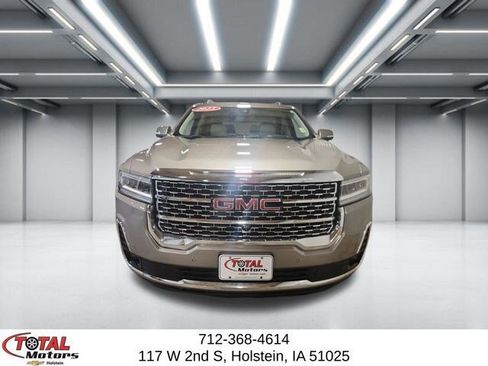 Used 2023 GMC Acadia Denali w/ Denali Technology Package image 3