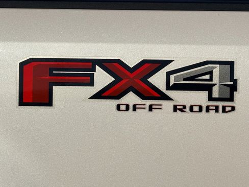 Used 2019 Ford F250 King Ranch w/ King Ranch Ultimate Package image 7