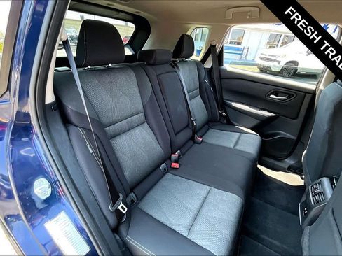Used 2024 Nissan Rogue SV AWD/4WD image 24